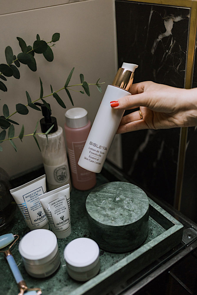 sisleya essential skincare lotion