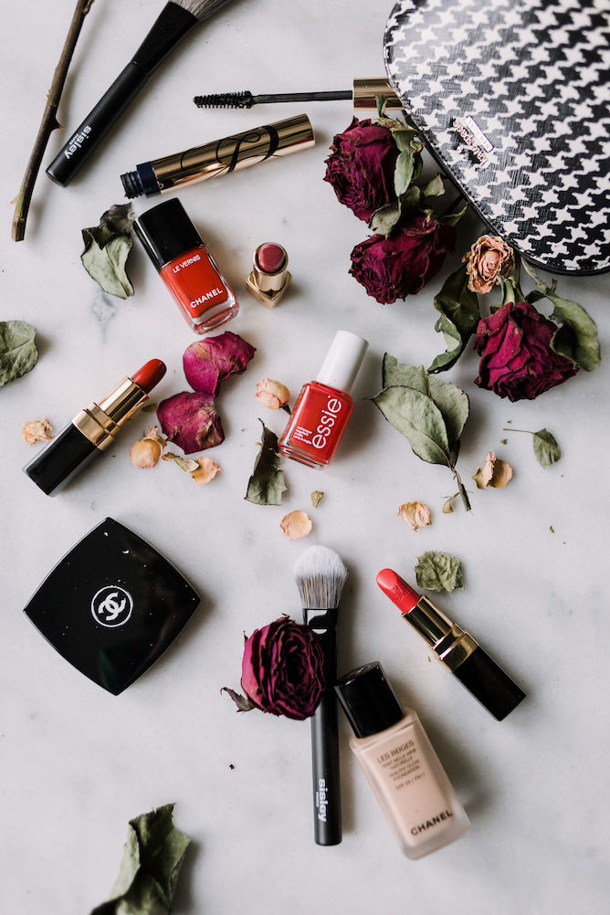 red make-up flatlay